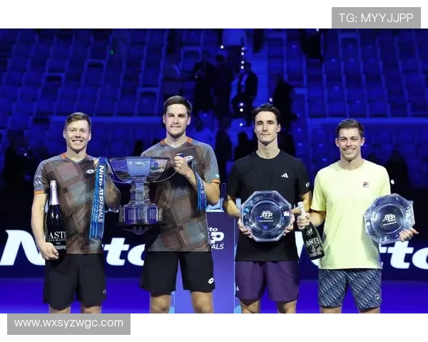 网球赛季新篇章开启 全球顶尖选手齐聚争夺年度冠军