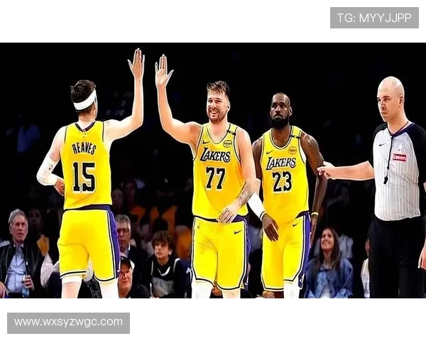 浓眉大帝复出带领湖人强势击败勇士 詹姆斯状态火热携手进攻端展现统治力