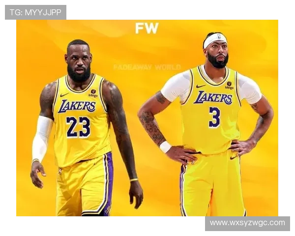 湖人队新赛季阵容曝光 詹姆斯与戴维斯领衔攻防体系潜力巨大